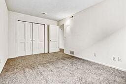 4th image of 2933 Byron Center Ave SW APT E