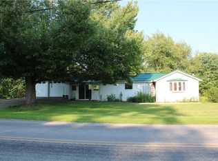 6954 Main St, Hartstown, PA 16131