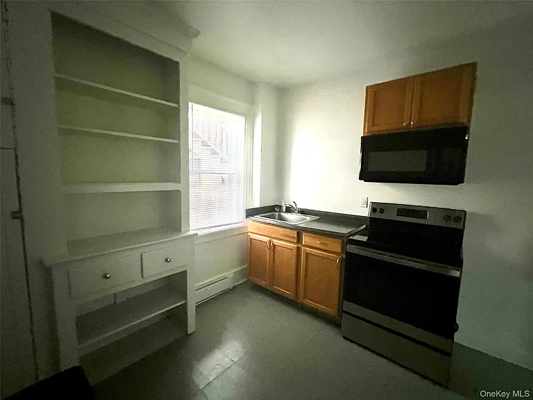 101 Wickham Ave #2 — Photo 3