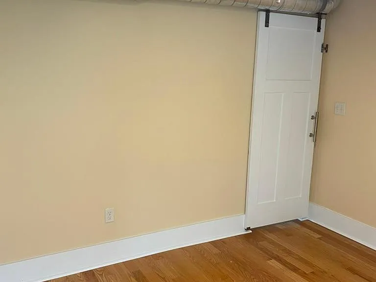 3865 Holdrege St #2 — Photo 10