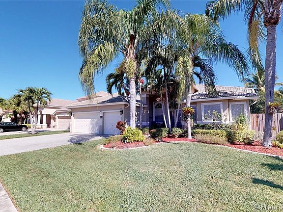 3rd image of 7482 Brunswick Cir