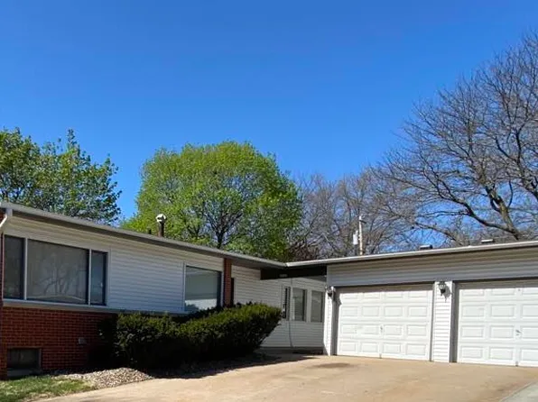 3727 NW 50th St, Lincoln, NE 68524