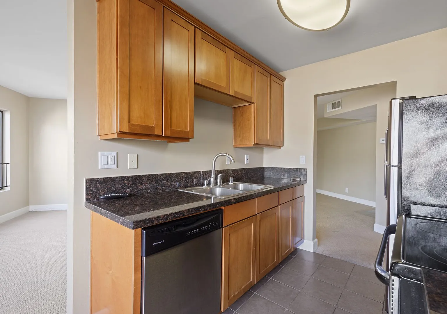 Spacious 2BR/2BA Condo Near UCLA | Westwood | Move-In Special! — Photo 3