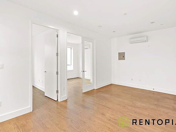 3rd image of 85 Montrose Ave #3C