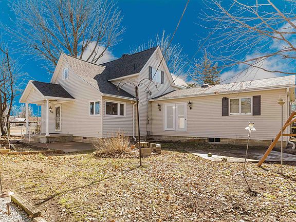 4th image of 217 S Jackson St