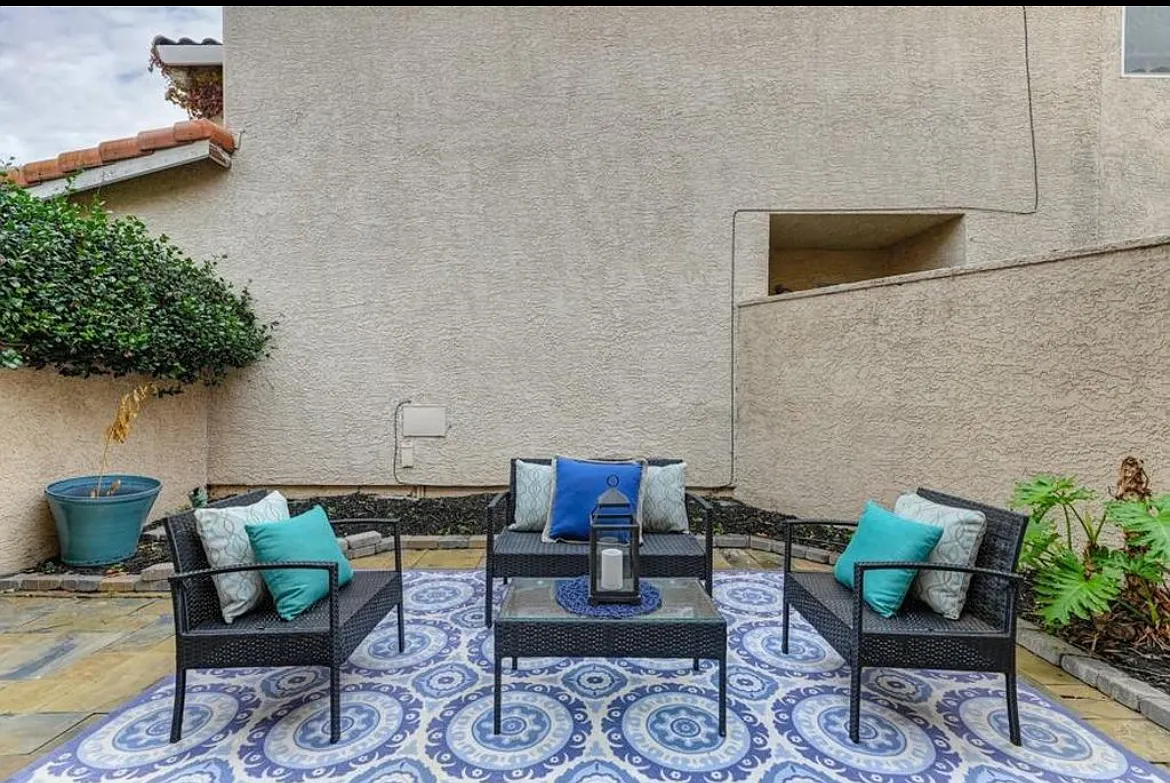 4 bed, 1908 sqft, $3,150 — Photo 3