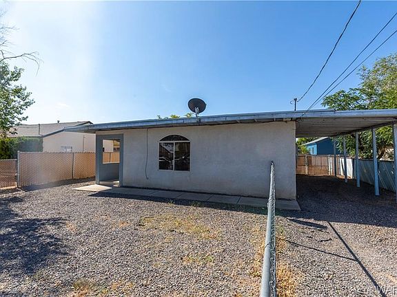 3rd image of 2426 Wallapai Ave
