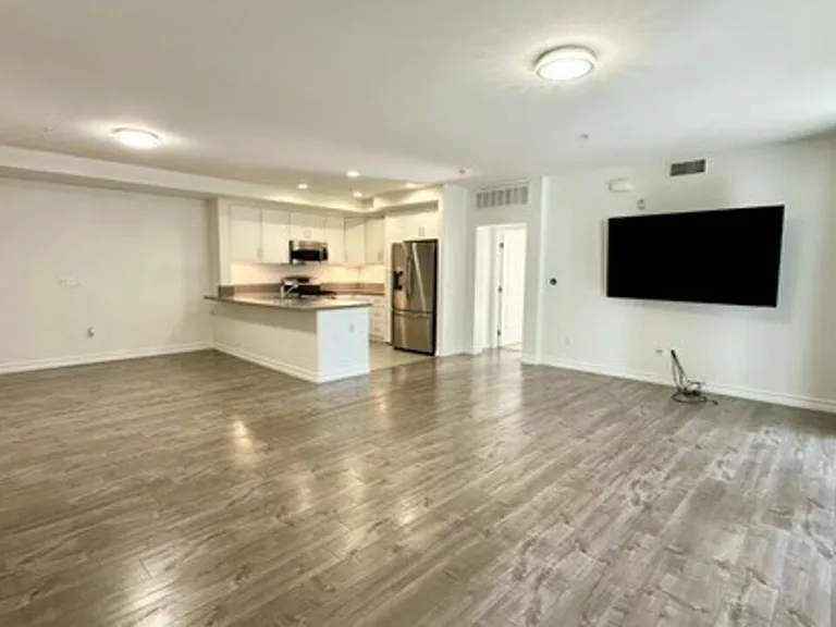 629 Traction Ave #436 — Photo 21