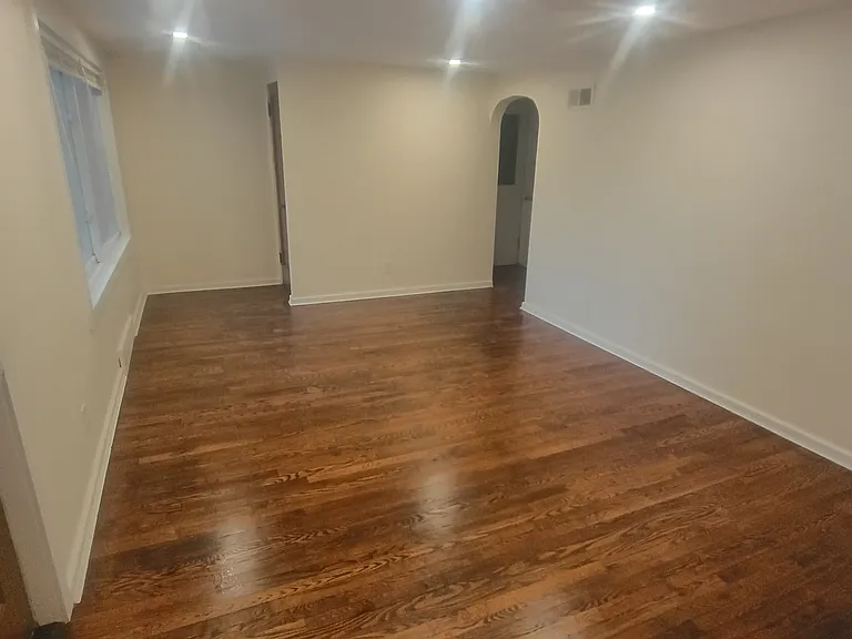 320 Hoffman Ave — Photo 6