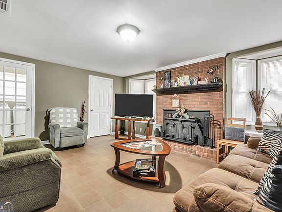 5th image of 1806 McCollum Rd SW