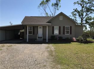 1524 Chestnut St, Sulphur, LA 70663