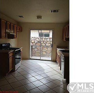 4th image of 3221 Manny Aguilera Dr