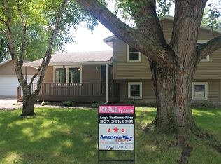 101 Linda Dr, Eagle Lake, MN 56024