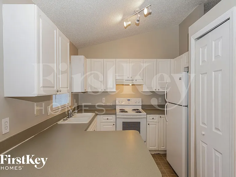 797 Chestnut Ave — Photo 11