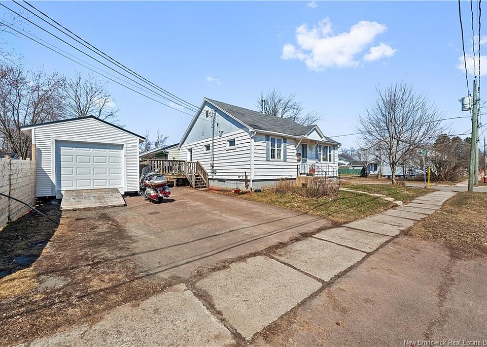 1st image of 83 Douglas Ave