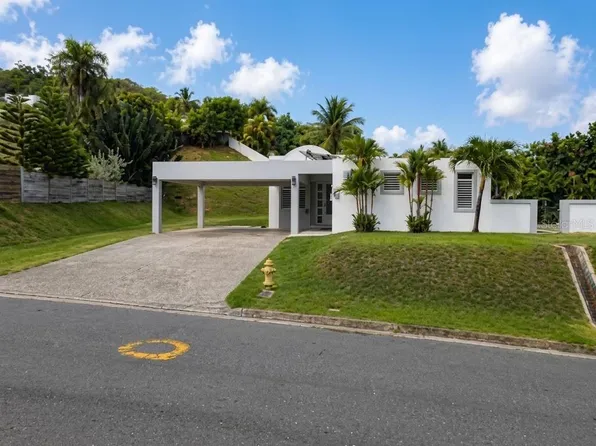 Calle Sol URB PUERTAS DEL SOL #B2, FAJARDO, PR 00738