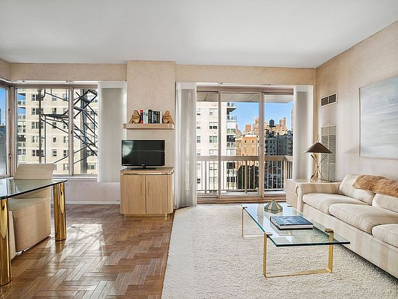 2nd image of 200 E 69th St APT 11E