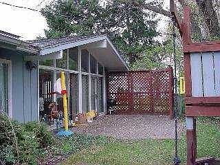 2nd image of 3545 Lincolnshire Woods Rd