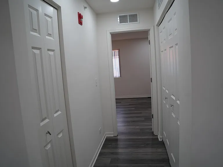1423 Manning Ave — Photo 24