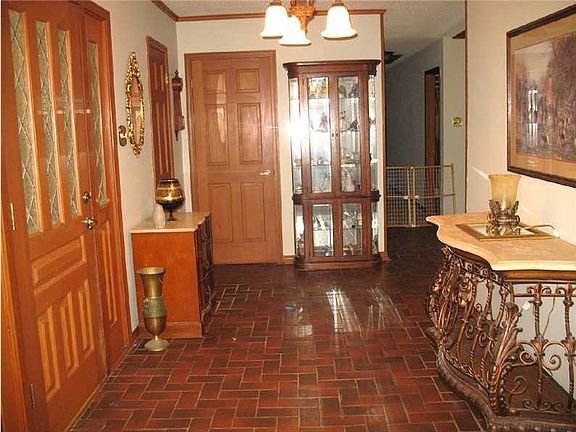 3rd image of 3871 Red Cypress Dr