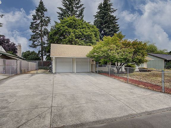 2nd image of 9804 NE 9th St
