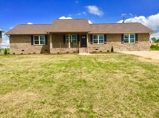 2330 Peterson Dr, Chattanooga, TN 37421