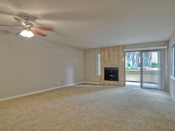3rd image of 9899 Scripps Westview Way Unit 141