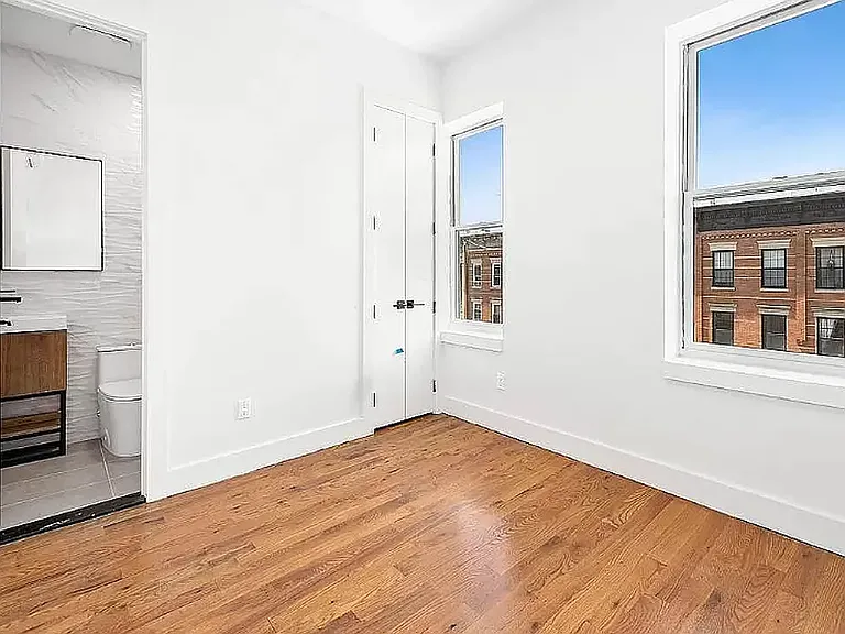 1710 Madison St #2 — Photo 2