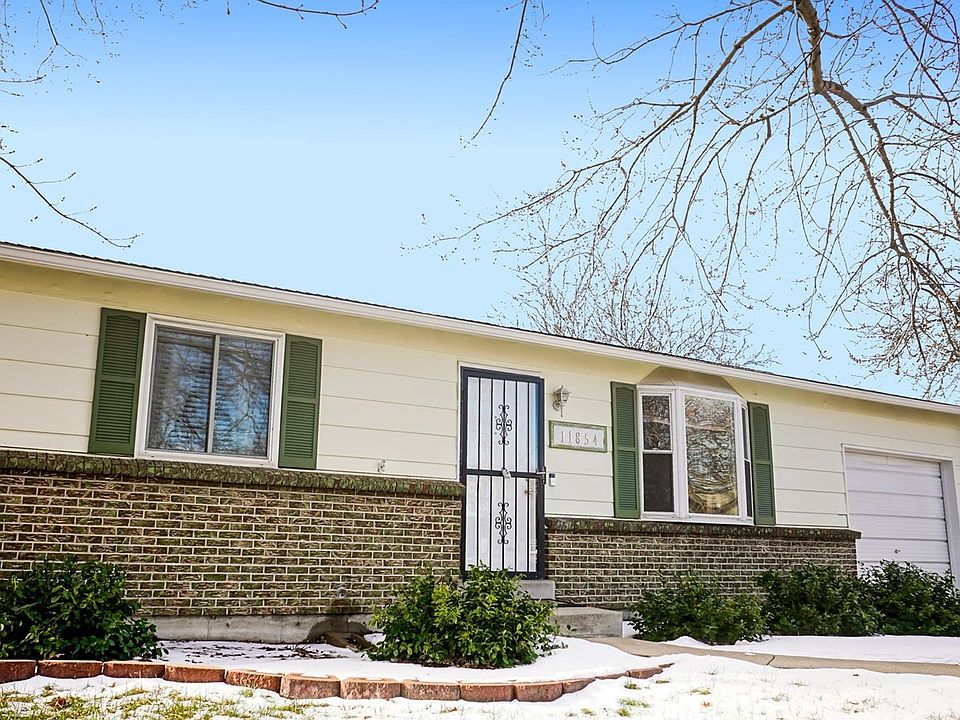 1st image of 11854 W 71st Pl