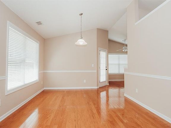4th image of 3845 Pine Village Pl