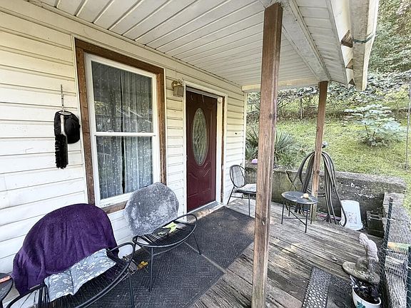 3rd image of 164 Beulah Rd