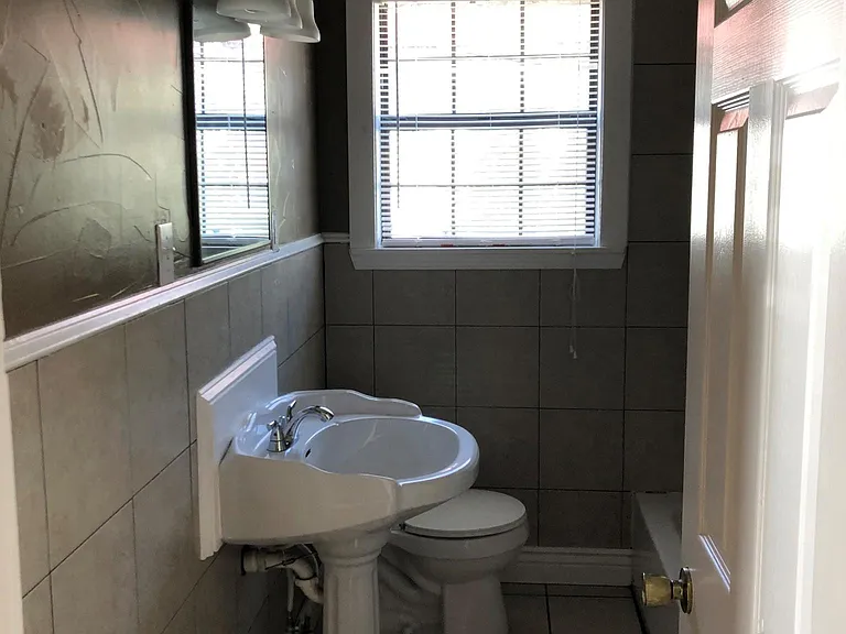 full bath