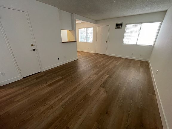 4th image of 10963 Whipple St APT 3