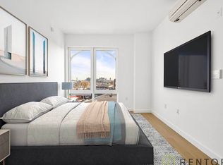 210 Greenpoint Ave #2J, Brooklyn, NY 11222