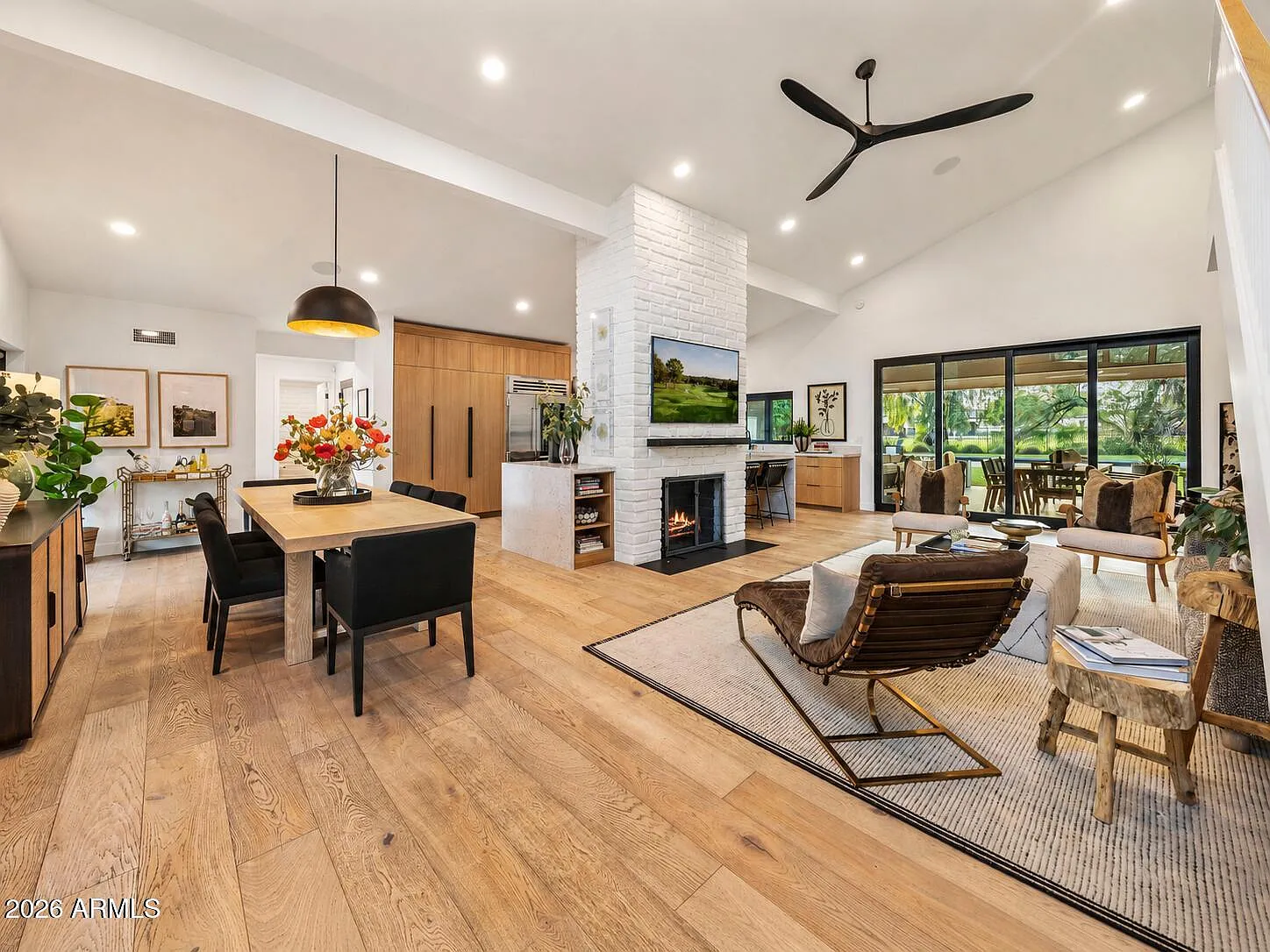 6 bed, 4.5 bath, 3100 sqft, $25,000 — Photo 3