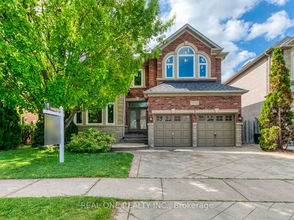 1205 Lindenrock Dr, Oakville, ON L6H 6T5