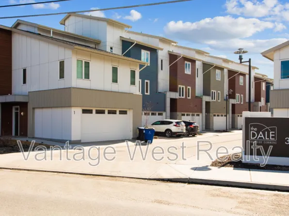 3719 Woodsdale Rd #2, Lake Country, BC V4V 1X2