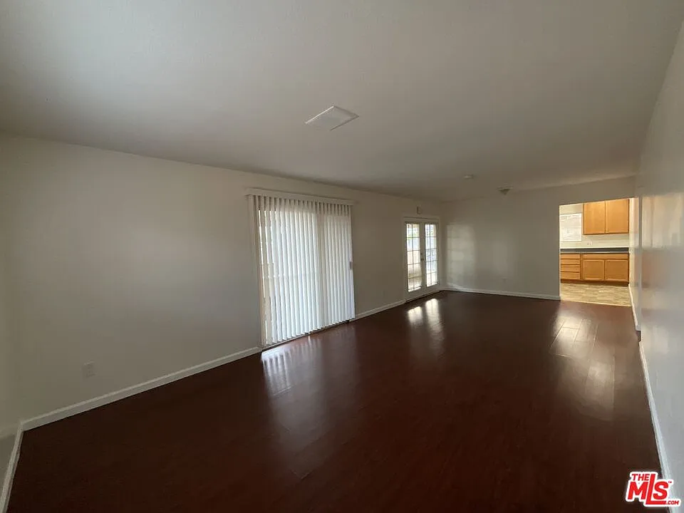 Building Photo - 1287 Olive Tree Ln #D