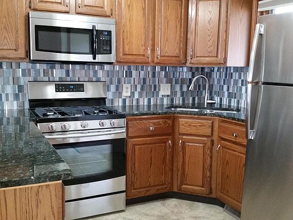 4th image of 750 Amberwood Dr SW
