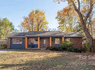 8 Southwicke Pl, Arden, NC 28704