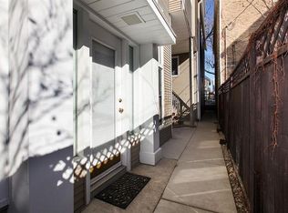 2112 N Hoyne Ave #1R, Chicago, IL 60647