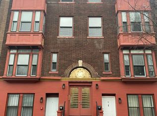 9 Saint Josephs Ter #2B, Albany, NY 12210