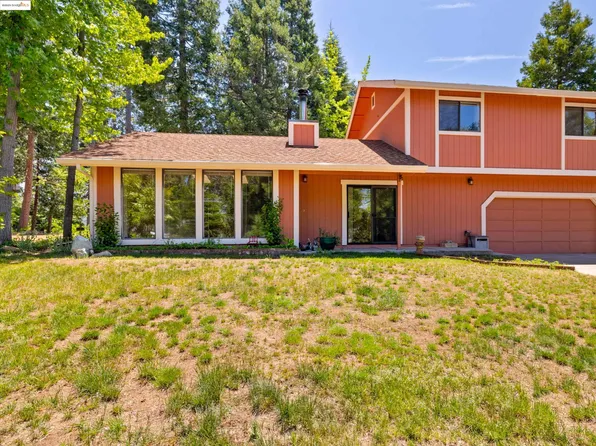 24315 Sugar Pine Rd, Mi Wuk Village, CA 95383
