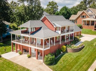 2566 Heron Cove Ln, Soddy Daisy, TN 37379