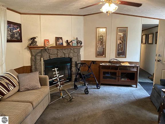 3rd image of 8408 Independence Ave