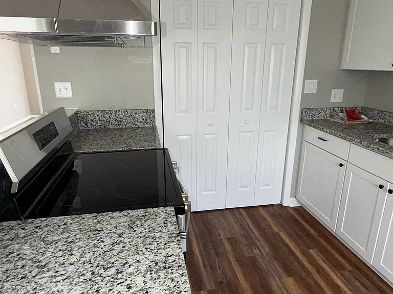 223 Wildwood Dr #2 — Photo 7
