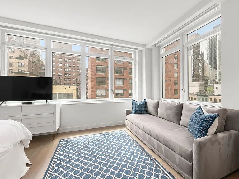 305 E 51st St #5B — Photo 10