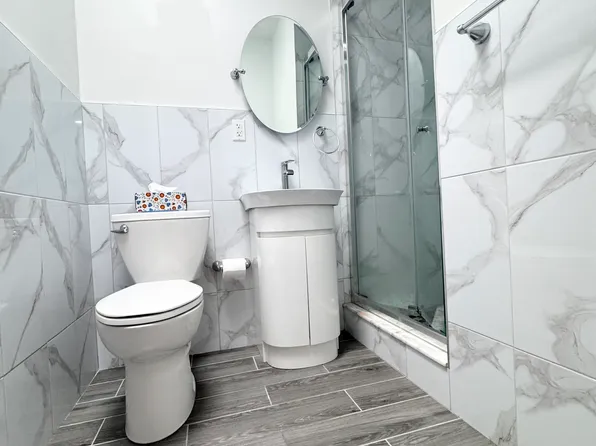 703 Mac Donough Street image 14 of 16