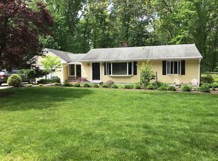 1963 Black River Rd, Far Hills, NJ 07931