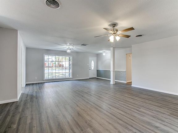 5th image of 6100 Trail Lake Dr